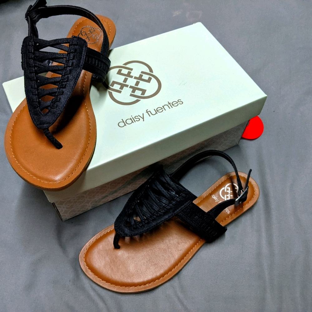 Daisy Fuentes sandals